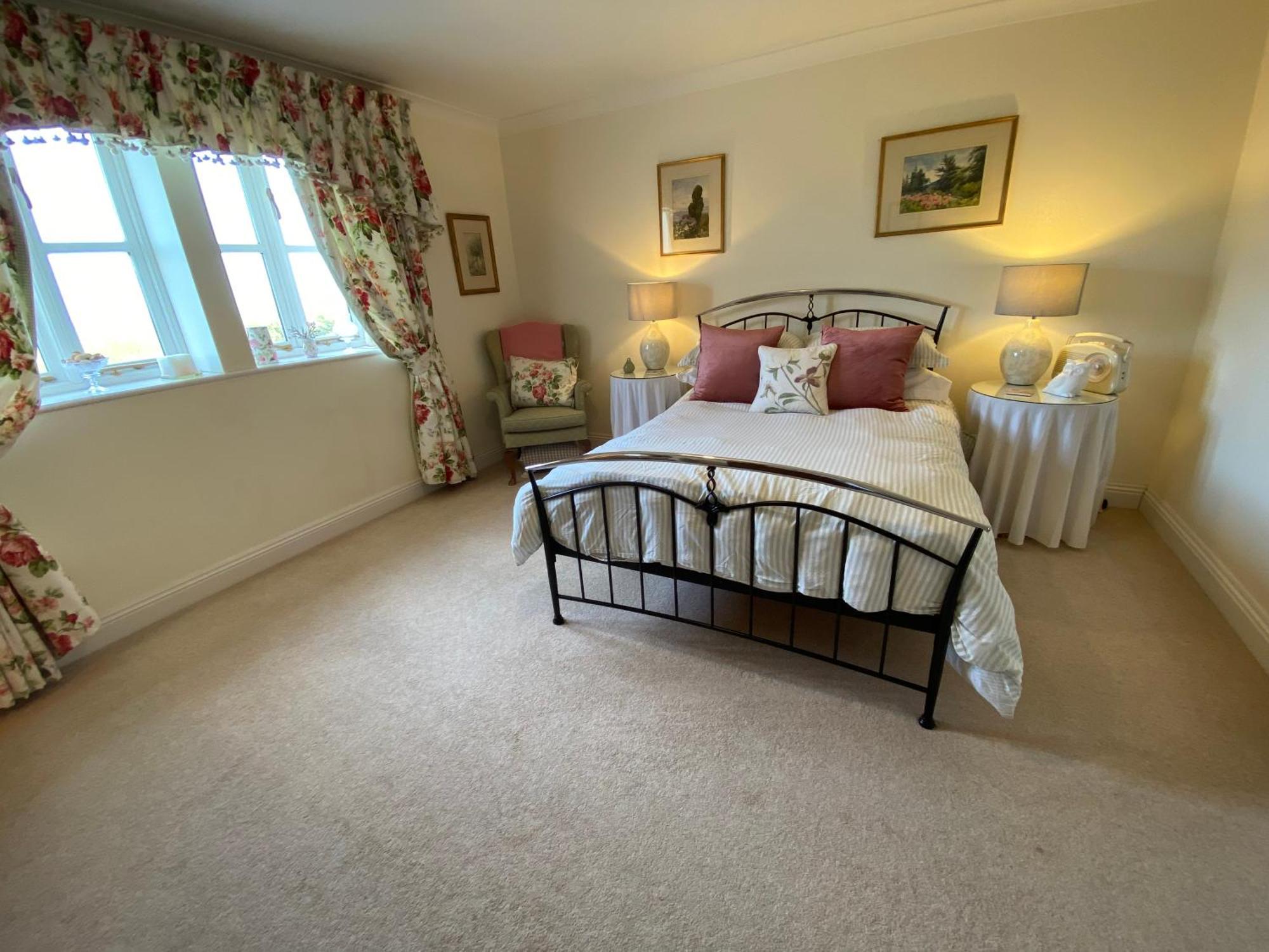 Lower Farm Bed & Breakfast *